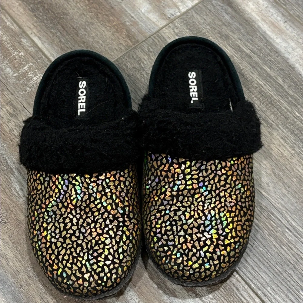 Sorel Youth Nakiska Slide ll Slippers size 4